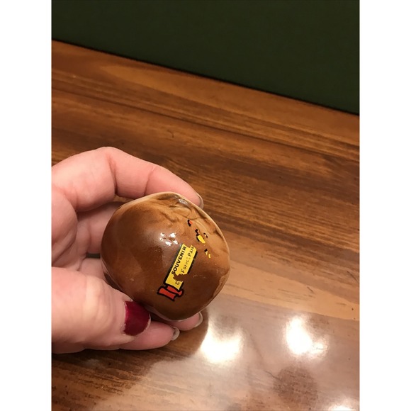 Cute Squirrel and Nut salt pepper shaker Forest Park‎ Vintage Fall - Picture 4 of 5